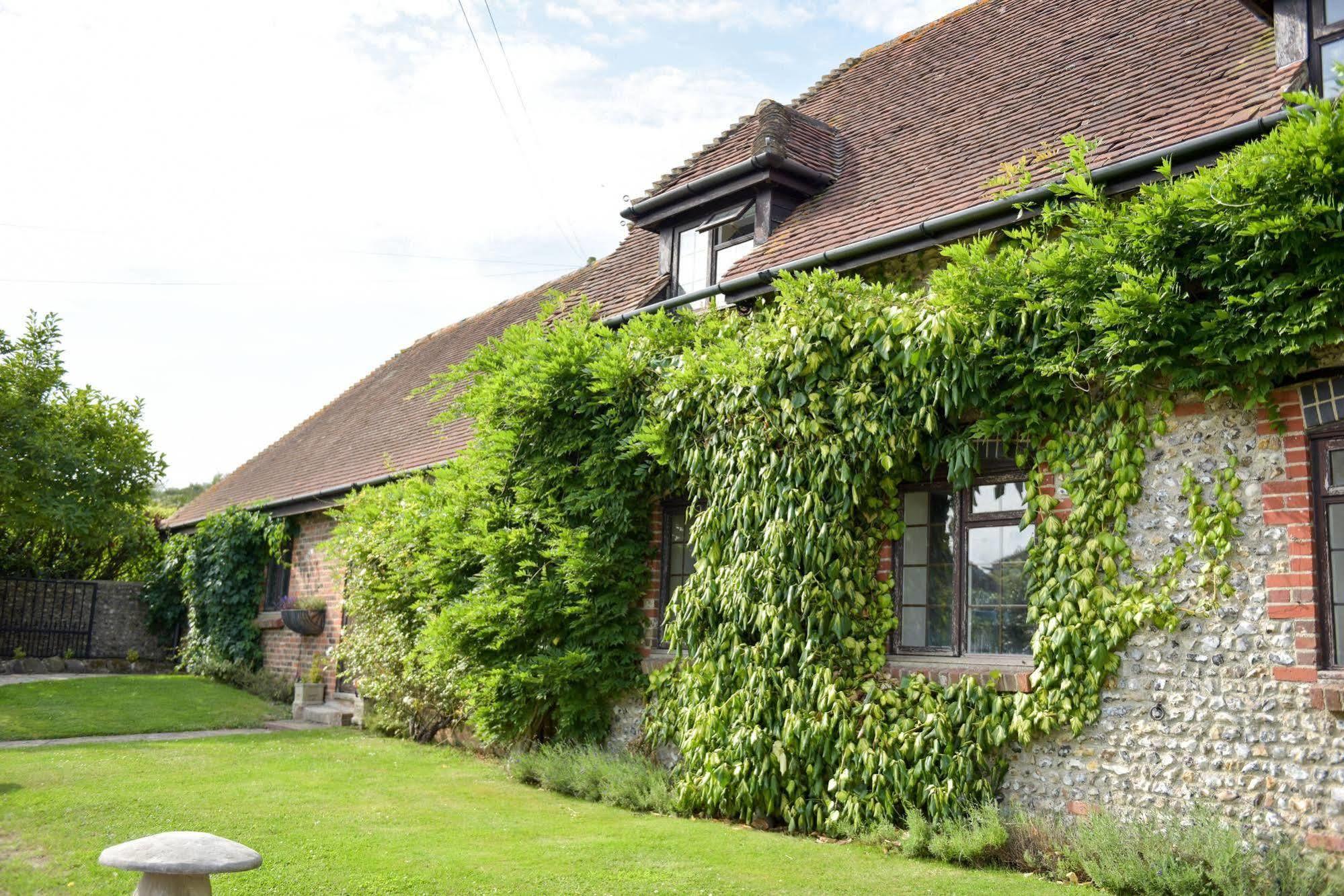 Old Selden Farm B&B Clapham  Екстериор снимка